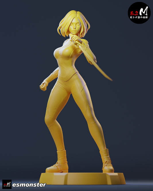 Alita Battle Angel 1:6 scale figure front view combat stance cybernetic arms battle bodysuit collectible