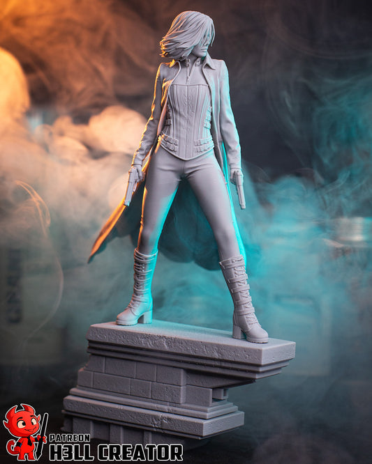 Selene Underworld full figure front view vampire death dealer dual pistols long coat