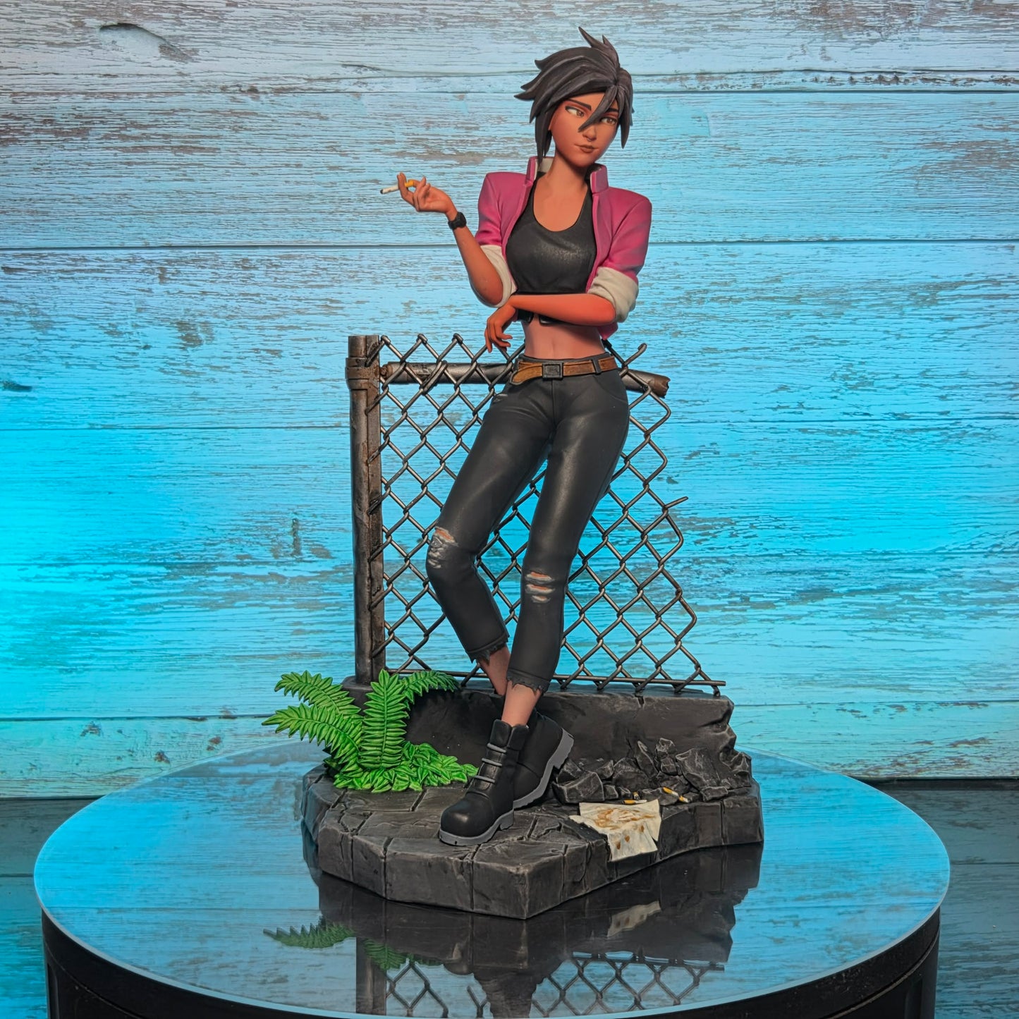 Invisigal - Dispatch - 1:7 Scale Figure