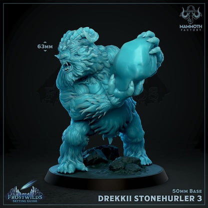 Drekkii Stonehurler 3 miniature, showcasing a fierce creature gripping a large boulder, ready for action in tabletop RPGs such as Dungeons & Dragons, Pathfinder, and Warhammer.