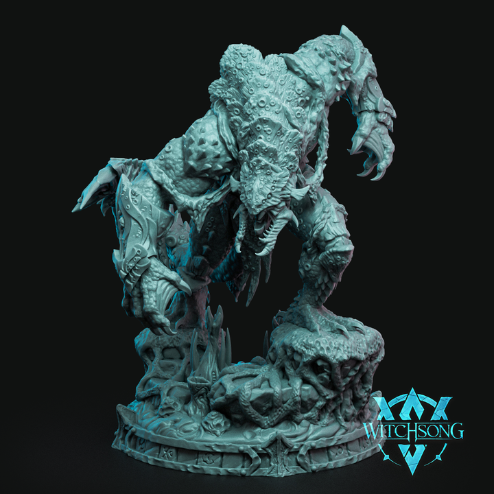 Full-body Seastrider Behemoth miniature posed mid-roar, with claws extended and perched atop a rocky base covered in sea debris and tendrils.