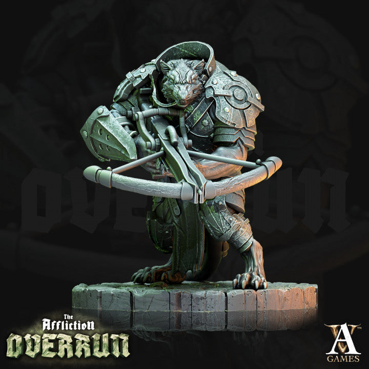 Ratfolk warrior crouched with a crossbow drawn, ready to strike, showcasing detailed armor plates.