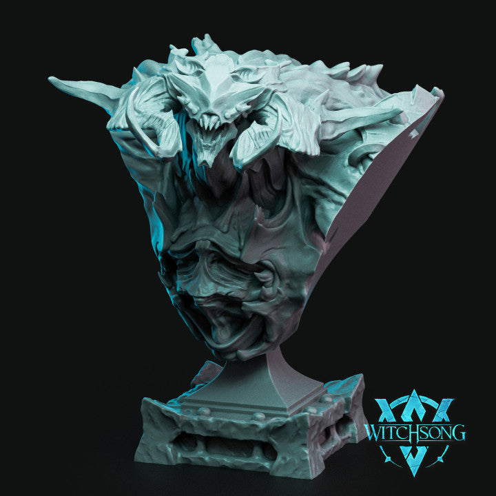 A bust of Ghel'kerot, the Guardian of the Gate, showcasing a demonic face with large horns, intricate details, and textured armor, perfect for painting and displaying in a fantasy RPG setting.