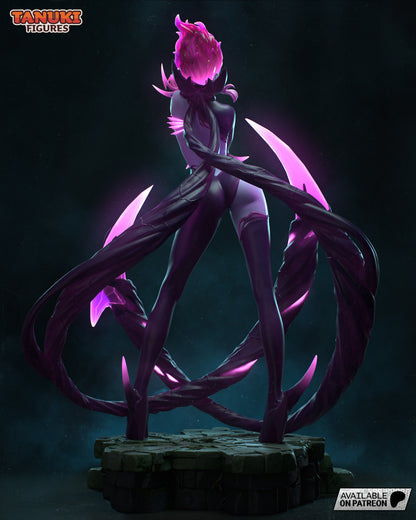 Rear view of Evelynn figure showing her posture with clawed tendrils emerging from behind, emphasizing her long legs and dark, skin-tight outfit.