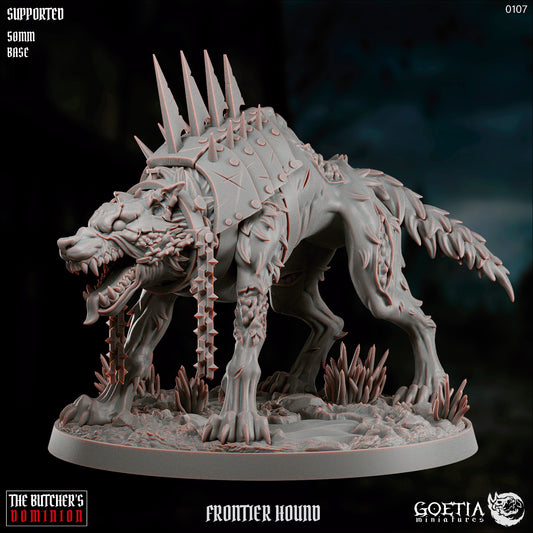 Fiendish war hound miniature with spiked armor harness, snarling open jaws, muscular canine body and battle stance on 50mm base for Dungeons and Dragons Pathfinder Shadowdark