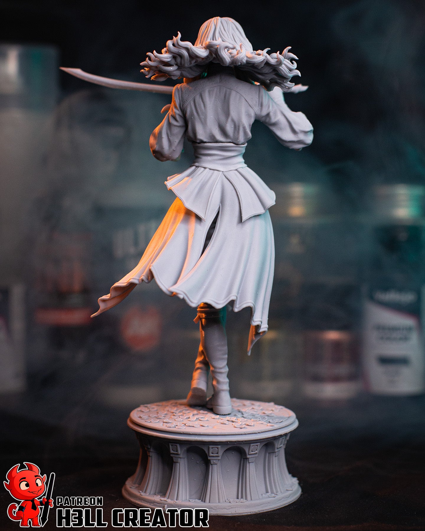 Maelle Expedition 33 1:8 scale figure rear view flowing hair coat movement