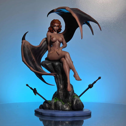 Succubus Izel Pinup (SFW/NSFW 18+) - 75mm, 120mm Scale