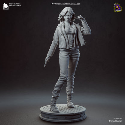 Grace Ashcroft Resident Evil 1:8 resin statue unpainted assembly render sculpt display front view action pose with sewer base